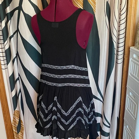 Free People Black and Gray Patterned Top - Picture 4 of 6